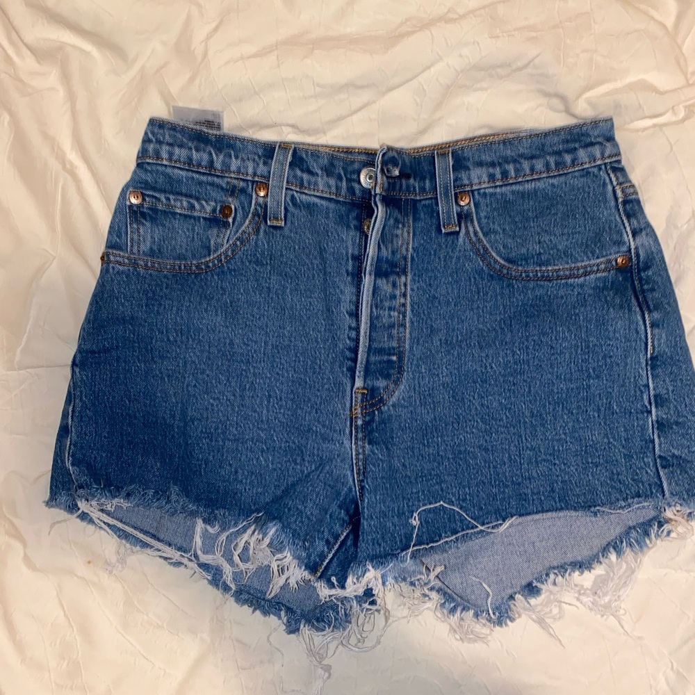 levi’s 501 Denim High-Waisted Women Shorts